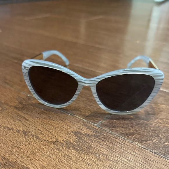 PRIVE’ REVAUX The Hepburn Handcrafted Cat Eye Sunglasses in Gray w Black Stripe - Picture 8 of 8